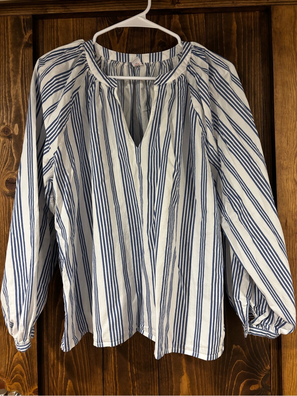 Old Navy Striped VNeck Balloon Sleeve Raglan Top Large